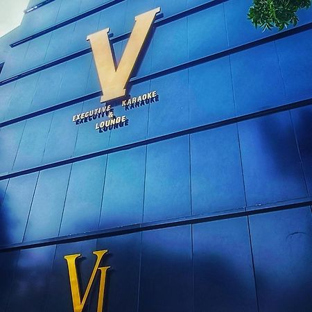 VI Hotel Bandung Exterior photo